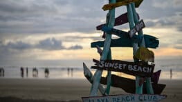 Alaya Beach Club